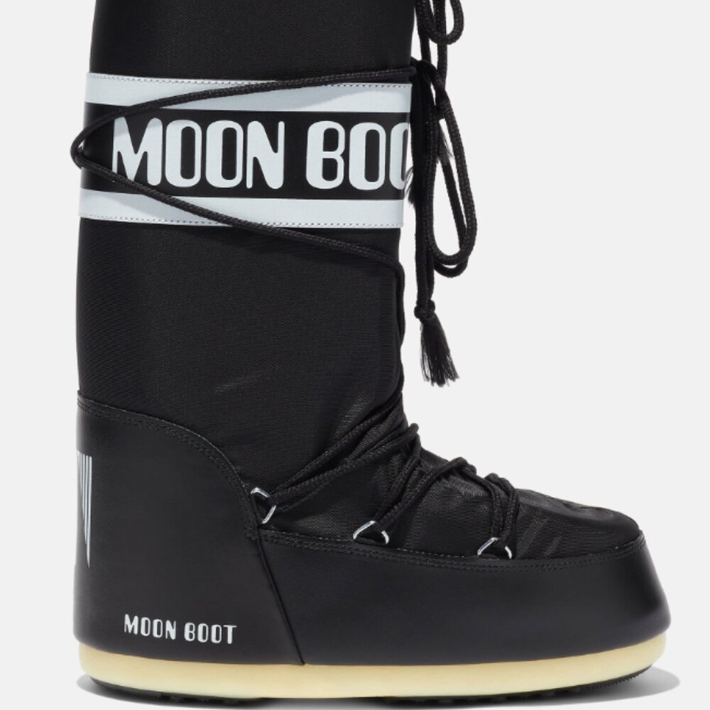 NWT, Black Icon Moonboots, Size 9/10.5